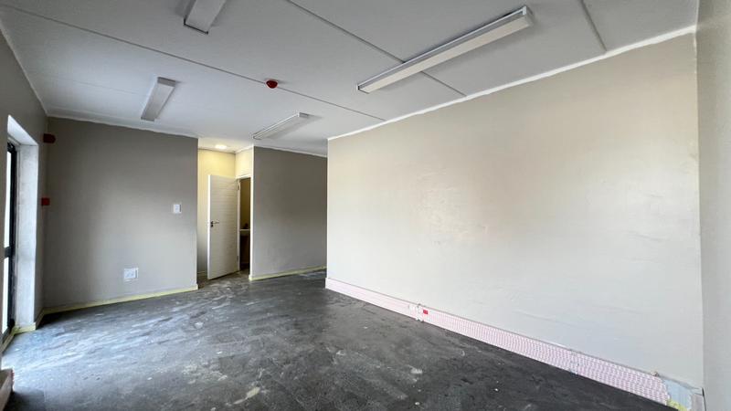 To Let commercial Property for Rent in Killarney Gardens Western Cape